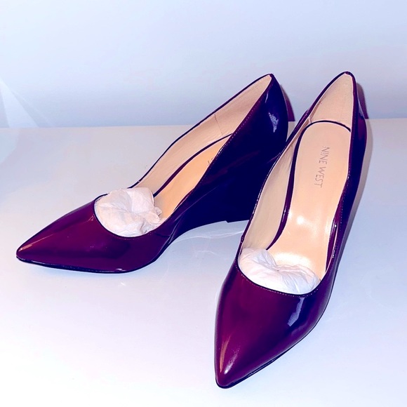 Wedges - Patent Leather w/ Pointy Toe Sz 10 - Picture 1 of 5
